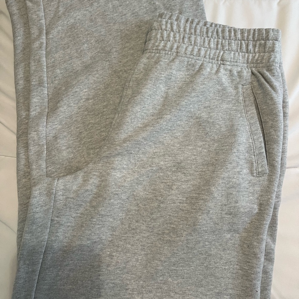 Aerie Gray Women's Jogger Pants